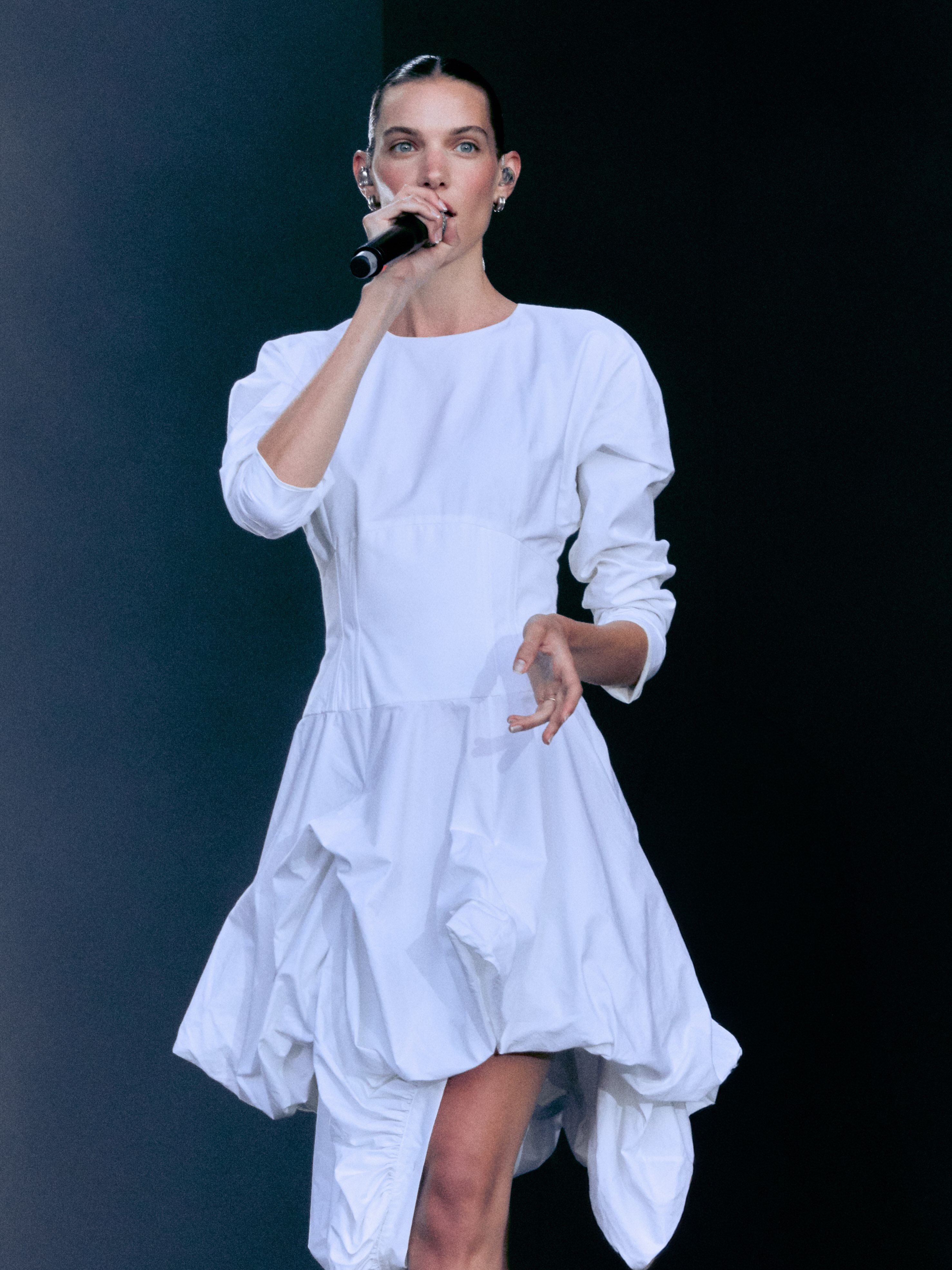 Charlotte Cardin wearing @magdabutrym while performing concerts 

Photography @aime.elleee