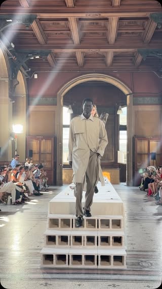 Finale @soniacarrascoofficial SS27 show in Paris 

Creative director @soniacarrascoofficial 
Styling @pauavia 
Casting @conanlaurendot
Video @enriqueurrutia_ 
Production @twotwenty_production