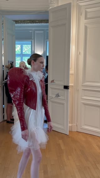 AETHER.

AZIZ REBAR debuts in Paris during Couture week.

Inspired by Andorra by Max Frisch, this collection explores the tension between societal expectations and self-definition. Through sculptural silhouettes, delicate craftsmanship, and evolving forms, each look becomes a chapter in a story of transformation.

From precision to instinct.
From restraint to release.
From expectation to authenticity.

Creative director @aziz_rebar 
Production @_twenty_knots_ 
Casting @maximevalentini 

#AZIZ #AETHER